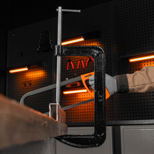 Струбцина G-образная, 300 мм Sparta по ценам производителя в Челябинске с доставкой по всей России