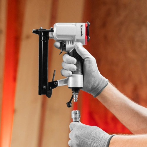 Степлер пневматический для прямоугольных скоб от 10 до 22 мм Matrix по ценам производителя в Челябинске с доставкой по всей России