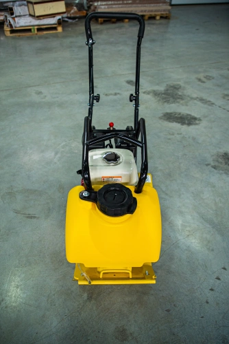 Виброплита 70 кг, 10,5кН (Honda) бак, коврик, колесный комплект TOR C-60T по ценам производителя в Челябинске с доставкой по всей России