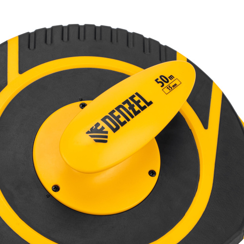 Рулетка геодезическая 50 м х 15 мм, закрытый корпус, фиберглассовая лента Denzel по ценам производителя в Челябинске с доставкой по всей России