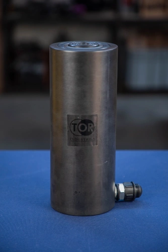 Домкрат гидравлический алюминиевый TOR ДГА30П150 30 т по ценам производителя в Челябинске с доставкой по всей России