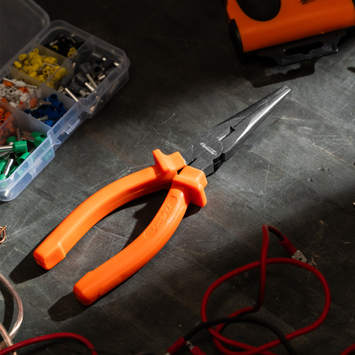 Длинногубцы прямые Classic, 180 мм, шлифованные, пластмассовые рукоятки Sparta по ценам производителя в Челябинске с доставкой по всей России