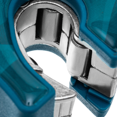 Труборез ладонный "Piranha", 16 мм, 1/2, автоматическая регулировка зажима трубы, трещотка с храповым механизмом, отверстие 1/4 Gross по ценам производителя в Челябинске с доставкой по всей России