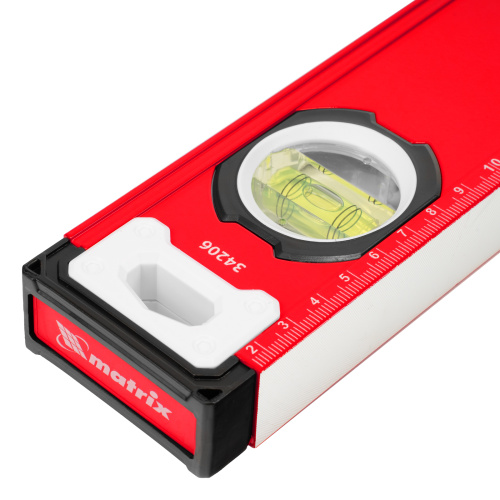 Уровень алюминиевый, фрезерованный, 3 глазка, рукоятки, 2000 мм Matrix по ценам производителя в Челябинске с доставкой по всей России