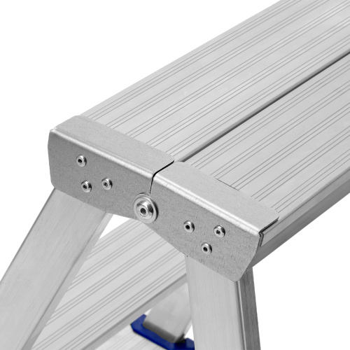 Стремянка двусторонняя 3 ступени, алюминиевая, Сибртех по ценам производителя в Челябинске с доставкой по всей России