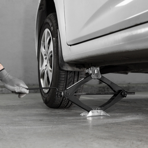 Домкрат ромбический винтовой универсальный ТУ 5.16-469-0213-04, 0,9 т, 100-395 мм Россия по ценам производителя в Челябинске с доставкой по всей России