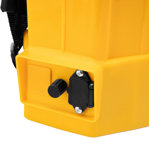 Опрыскиватель ранцевый аккумуляторный D-12LA, 12 л, 12 В, 8 Ач Denzel по ценам производителя в Челябинске с доставкой по всей России