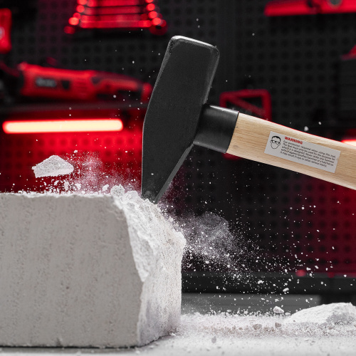 Молоток слесарный, 1500 г, квадратный боек, деревянная рукоятка Matrix по ценам производителя в Челябинске с доставкой по всей России