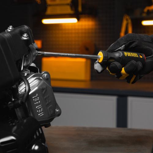 Отвертка PH3х150 мм, CrV, трехкомпонентная рукоятка Denzel по ценам производителя в Челябинске с доставкой по всей России