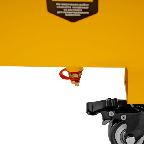 Компрессор безмасляный, малошумный  DLS 2250/100, 2250 Вт, 3x750, 100 л, 410 л/мин блок управления/ Denzel по ценам производителя в Челябинске с доставкой по всей России