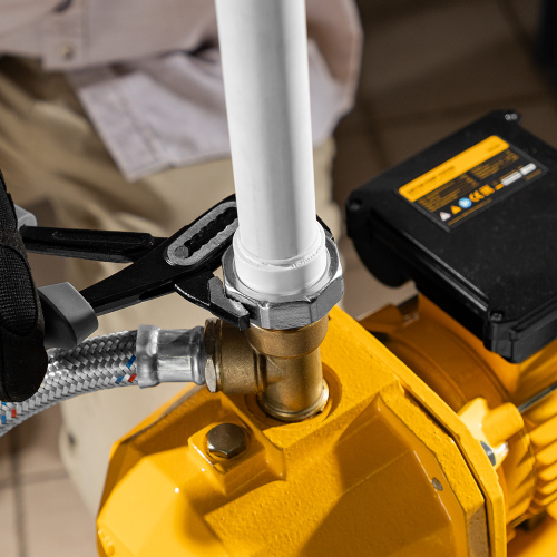 Насосная станция эжекторная PSD800C, 800 Вт, 2400 л/ч, ресивер 24 л, всасывание 20 м Denzel по ценам производителя в Челябинске с доставкой по всей России