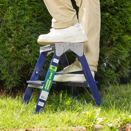 Стремянка двусторонняя 2 ступени, стальная, Сибртех по ценам производителя в Челябинске с доставкой по всей России