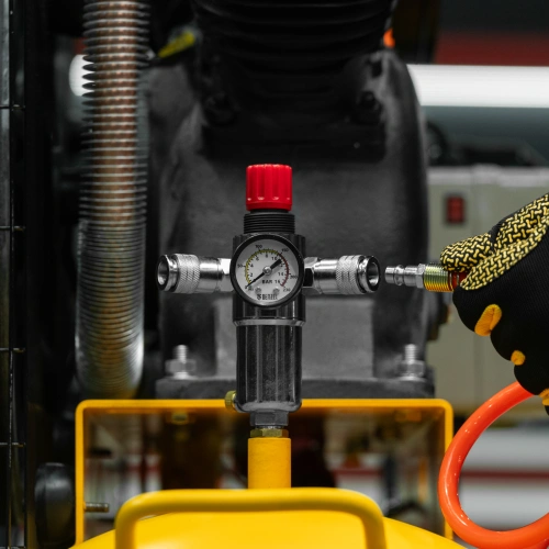 Компрессор воздушный рем. привод BCV 4000-T/100, 4,0 кВт, 100 литров, 690 л/мин Denzel по ценам производителя в Челябинске с доставкой по всей России