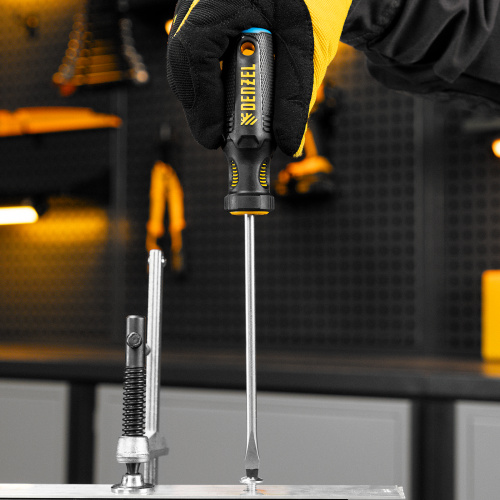 Отвертка, SL6x150 мм, S2, 3к рукоятка Denzel по ценам производителя в Челябинске с доставкой по всей России