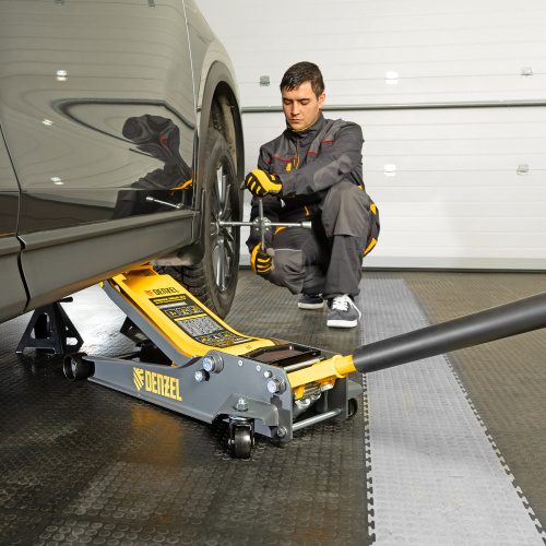 Домкрат гидравлический подкатной, 3 т, 85-610 мм, быстрый подъем, низ. подхват, проф, SUV Denzel по ценам производителя в Челябинске с доставкой по всей России