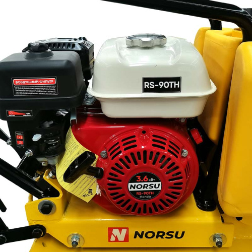 Виброплита бензиновая прямоходная NORSU RF-90TH (колесный комплект, бак для воды) по ценам производителя в Челябинске с доставкой по всей России