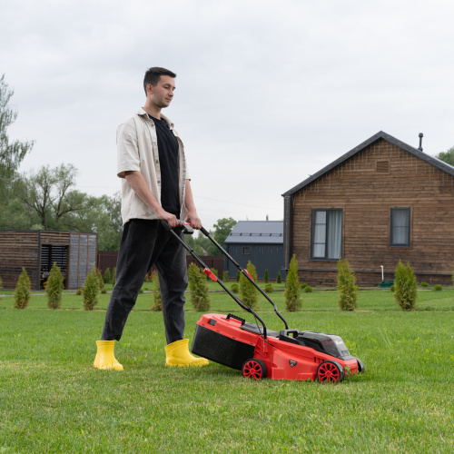 Газонокосилка аккумуляторная бесщеточная CLM-320, 320 мм, травосб. 30 л, Li-Ion, 20 В MTX по ценам производителя в Челябинске с доставкой по всей России