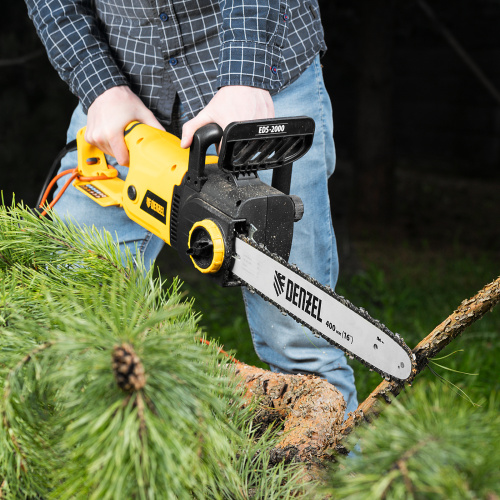 Пила цепная электрическая EDS-2000, 2 кВт,продольная, шина 40 см, шаг 3/8, паз 1.3 мм, 56 звеньев Denzel по ценам производителя в Челябинске с доставкой по всей России
