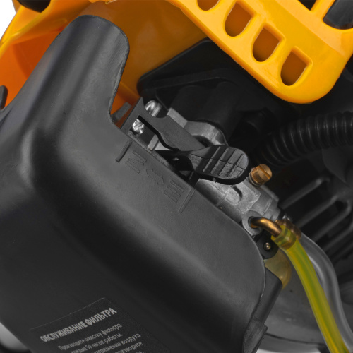 Триммер бензиновый DT-52E, 52 см3, неразъемная штанга, электростартер, состоит из 2 частей Denzel по ценам производителя в Челябинске с доставкой по всей России