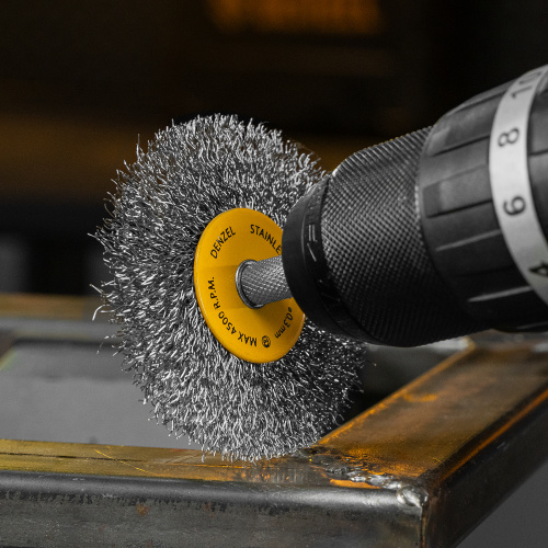 Набор щеток для дрели, 5 Плоских 25-38-50-63-75 мм, шпилька, нерж. вит. проволока Denzel по ценам производителя в Челябинске с доставкой по всей России
