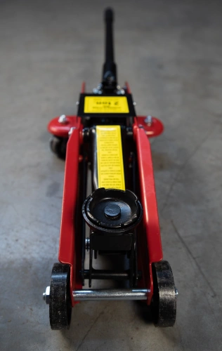 Домкрат подкатной TOR 2,0 т 140-295MM LT-FJ820011 по ценам производителя в Челябинске с доставкой по всей России