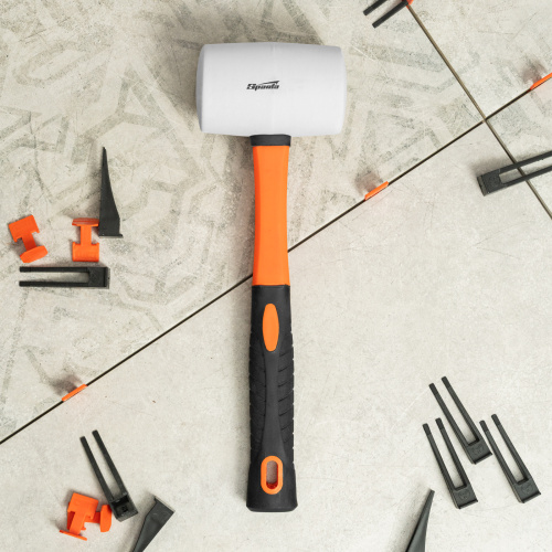 Киянка резиновая, 680 г, белая резина, фибергласовая рукоятка Sparta по ценам производителя в Челябинске с доставкой по всей России