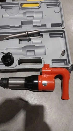 Молоток рубильный пневматический РМ-8МС по ценам производителя в Челябинске с доставкой по всей России