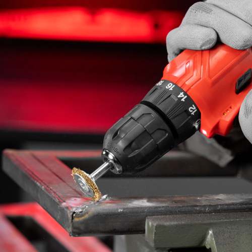 Щетка для дрели, 30 мм, плоская со шпилькой, латунированная витая проволока Matrix по ценам производителя в Челябинске с доставкой по всей России