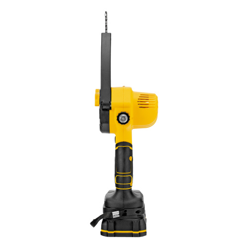 Цепная мини-пила аккумуляторная бесщет., CCS-150, шина 150 мм, Li-Ion, 20 В Denzel по ценам производителя в Челябинске с доставкой по всей России