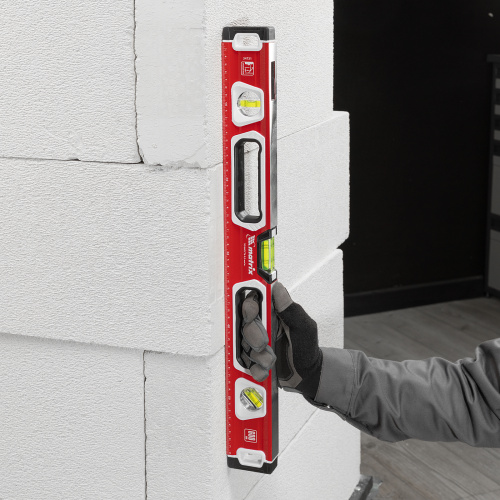 Уровень алюминиевый, магнит, фрезерованный, 3 глазка (1 зеркальный) двухкомпонентные рукоятки, 600 мм Matrix по ценам производителя в Челябинске с доставкой по всей России