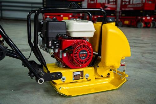 Виброплита 70 кг, 10,5кН (Honda) бак, коврик, колесный комплект TOR C-60T по ценам производителя в Челябинске с доставкой по всей России