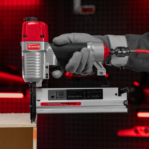 Нейлер-степлер пневматический 2 в 1, с регулировкой глубины забивания, гвозди 18GA, скобы 18GA Matrix по ценам производителя в Челябинске с доставкой по всей России