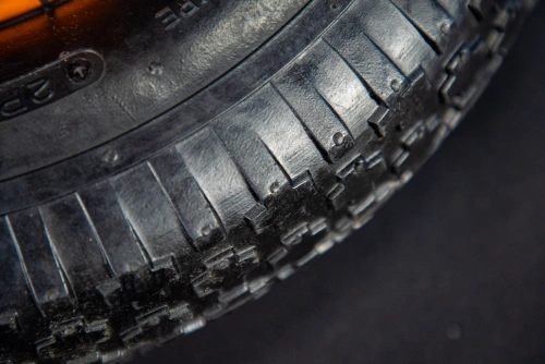 Колесо пневматическое резиновое 387 мм 4.00-8 (подшипник 12 мм) по ценам производителя в Челябинске с доставкой по всей России