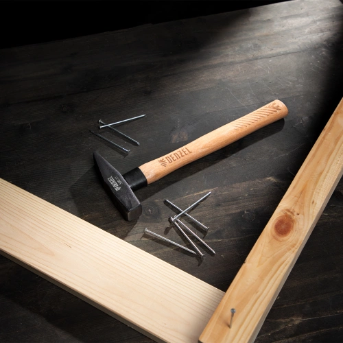 Молоток слесарный, 500 г, кованый квадратный боек, буковая рукоятка Denzel по ценам производителя в Челябинске с доставкой по всей России