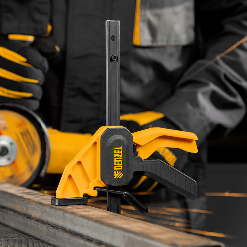 Струбцина F-образная, быстрозажимная, 150 х 55 мм, усиленный нейлоновый корпус Denzel по ценам производителя в Челябинске с доставкой по всей России