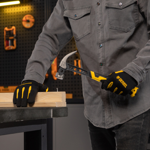 Молоток-гвоздодер 450 г, цельнокованый,боек с магнитом, двухкомп. обрезин. рук-ка Denzel по ценам производителя в Челябинске с доставкой по всей России