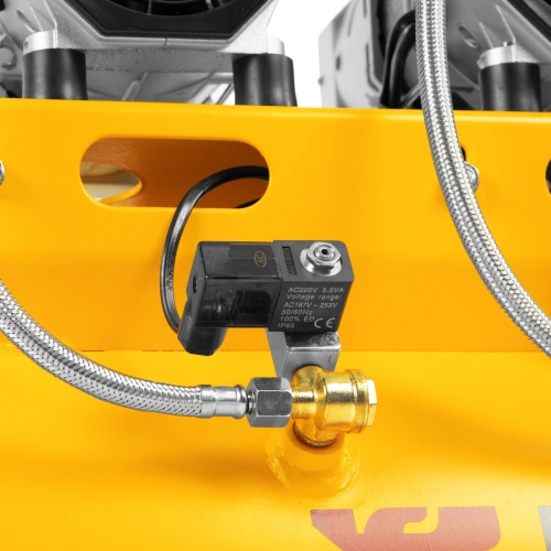 Компрессор безмасляный, малошумный DLS 1800/100,1800 Вт, 3x600, 100 л, 345 л/мин Denzel по ценам производителя в Челябинске с доставкой по всей России