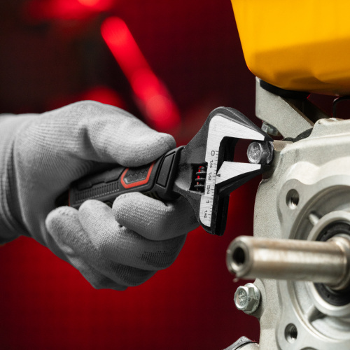 Ключ разводной, тонкие губки, фосфатированный, двухкомпонентная рукоятка, 150 мм, PRO Matrix по ценам производителя в Челябинске с доставкой по всей России