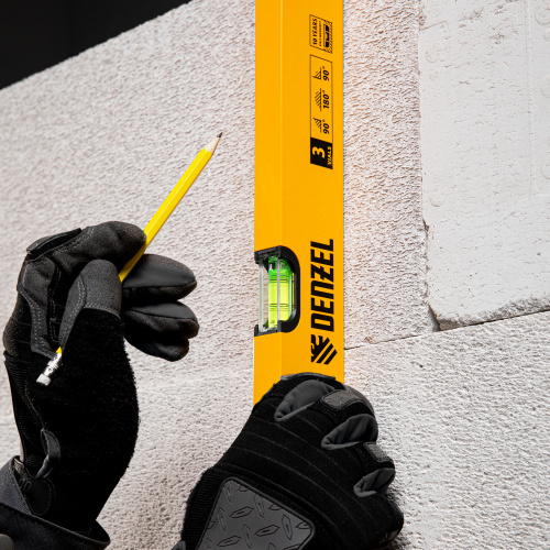 Уровень алюминиевый, 800 мм, фрезерованный, 3 глазка Denzel по ценам производителя в Челябинске с доставкой по всей России