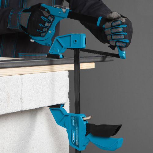 Струбцина реечная, быстрозажимная, пистолетного типа, пошаговый механизм, пластиковый корпус, 300 мм Gross по ценам производителя в Челябинске с доставкой по всей России