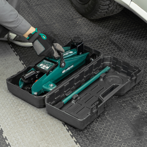 Домкрат гидравлический подкатной, 2 т, 127-330 мм, в пласт. кейсе Сибртех по ценам производителя в Челябинске с доставкой по всей России