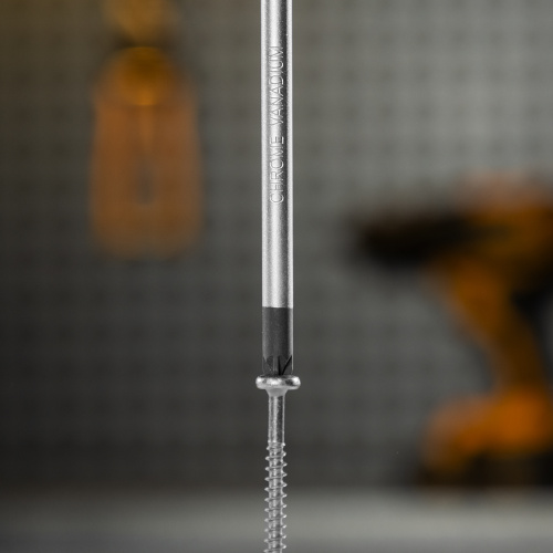 Отвертка PZ2x100 мм, CrV, трехкомпонентная рукоятка Denzel по ценам производителя в Челябинске с доставкой по всей России