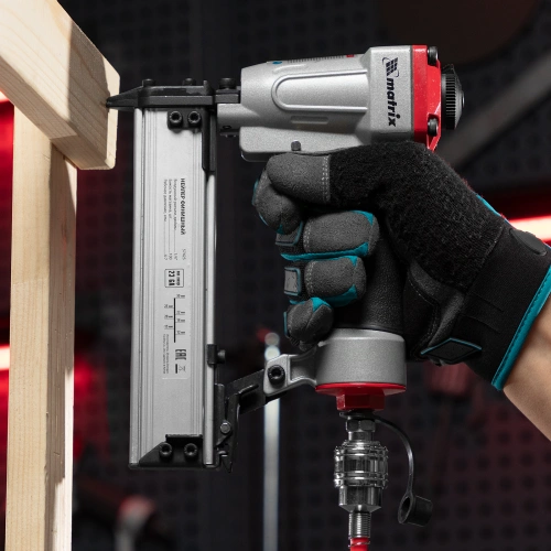 Нейлер финишный, шпилькозабивной пистолет, пневматический, гвоздь 23GA D 0.64 мм  длина 10-30 мм Matrix по ценам производителя в Челябинске с доставкой по всей России