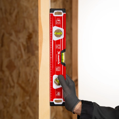 Уровень алюминиевый, магнит, фрезерованный, 3 глазка (1 зеркальный) 400 мм Matrix по ценам производителя в Челябинске с доставкой по всей России