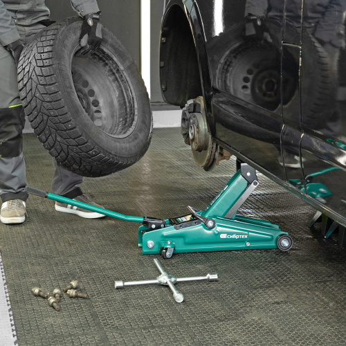 Домкрат гидравлический подкатной, 3 т, 135-400 мм Сибртех по ценам производителя в Челябинске с доставкой по всей России