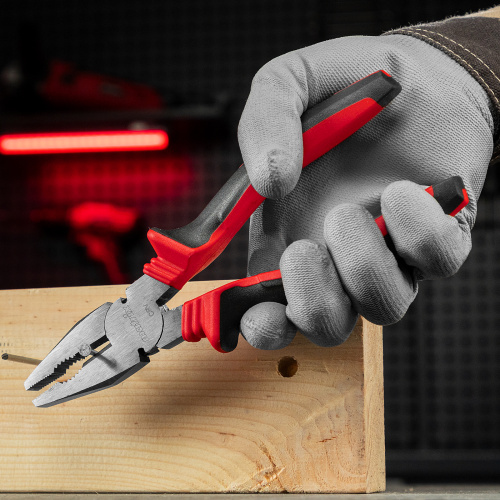 Плоскогубцы комбинированные, 200 мм, хром-ванадий, двухкомпонентные рукоятки Matrix по ценам производителя в Челябинске с доставкой по всей России