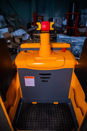 Тележка электрическая 2000 кг 1150 мм XILIN CBD20L с закрытой платформой 24/280 В/Ач по ценам производителя в Челябинске с доставкой по всей России