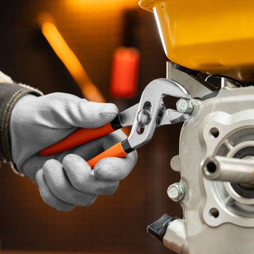 Набор губцевого инструмента №2, 3 предмета: плоскогубцы, бокорезы, клещи переставные Sparta по ценам производителя в Челябинске с доставкой по всей России