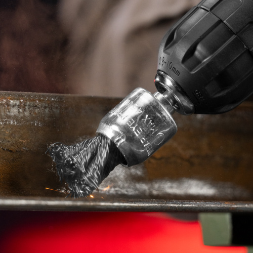 Щетка для дрели, 25 мм, "чашка" со шпилькой, крученая металлическая проволока Matrix по ценам производителя в Челябинске с доставкой по всей России