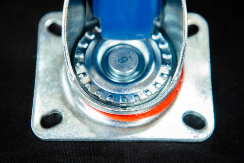 Колесо поворотное резина SRCLb 42 100 мм с тормозом (F) по ценам производителя в Челябинске с доставкой по всей России